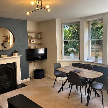 Apartment Restful Victorian With Garden Bristol